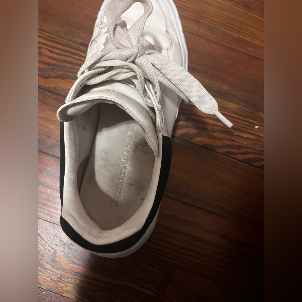 Alexander McQueen Court Trainers Black/White Women's 6.5 (EU 36.5) - Picture 2 of 5